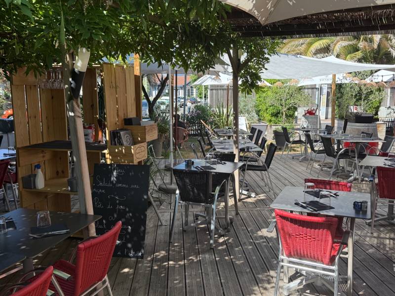 Où réserver un restaurant à Arès pour un déjeuner ou dîner de groupe